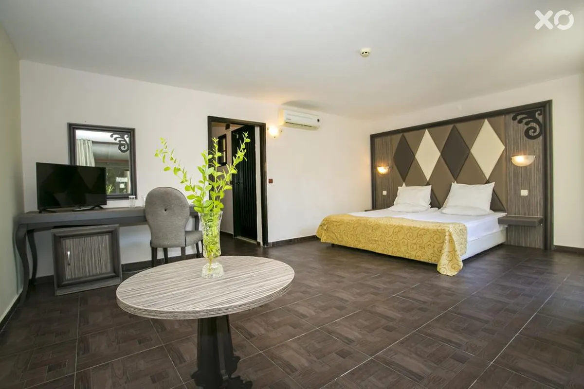 Elenite Villas
