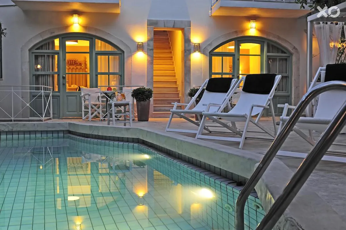 Mythos Suites Hotel