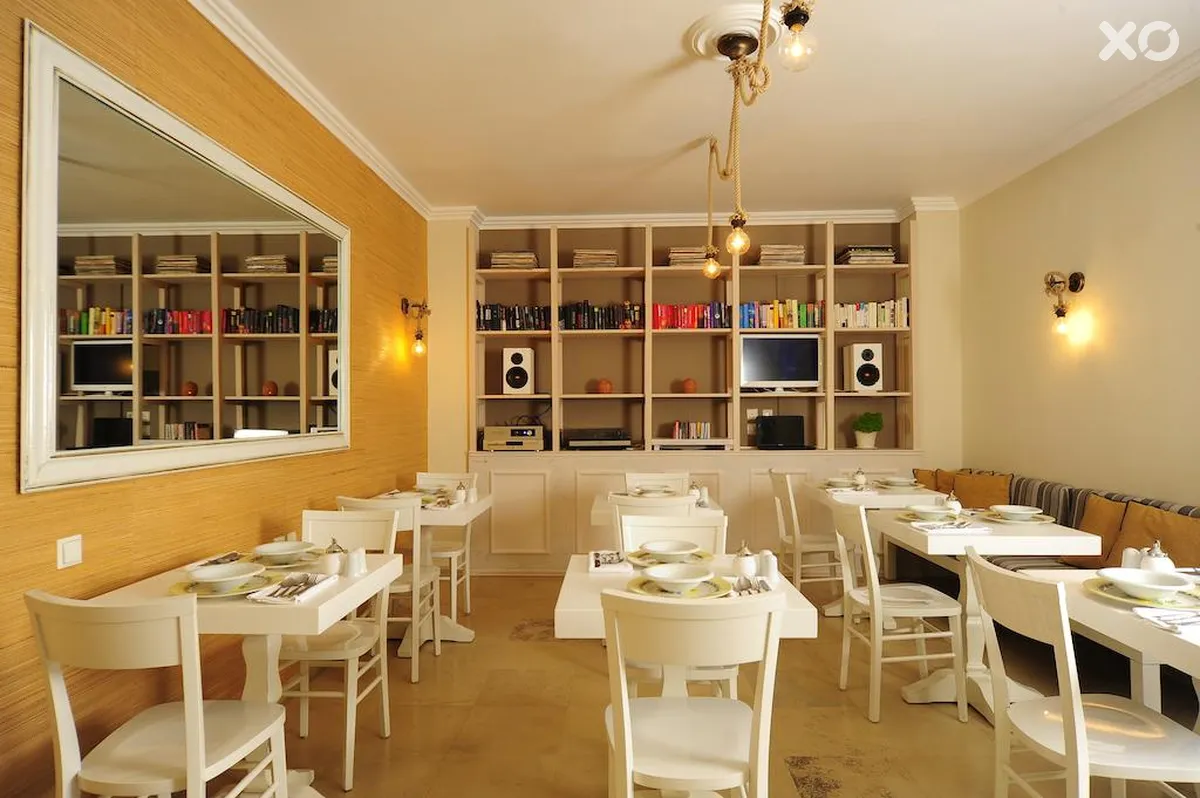 Mythos Suites Hotel