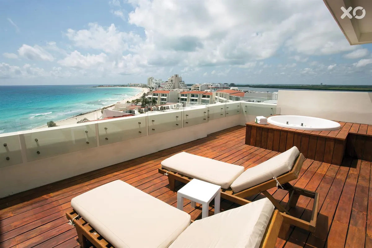 Now Emerald Cancun Resort & Spa
