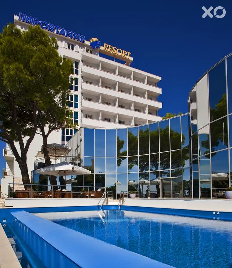 Royal Ariston Hotel