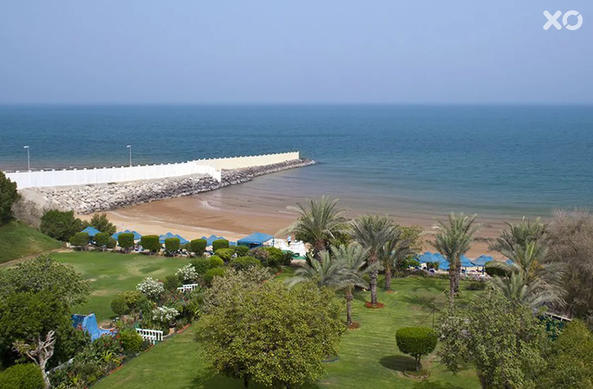 BM Beach Hotel