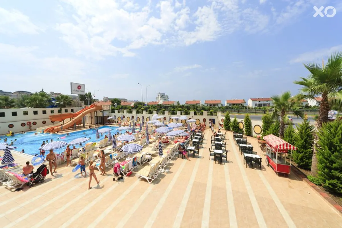 Arabella World Hotel