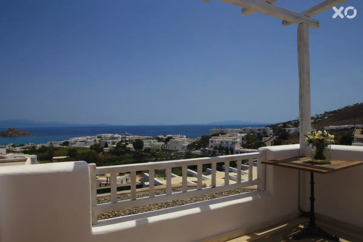 Mr & Mrs White Mykonos