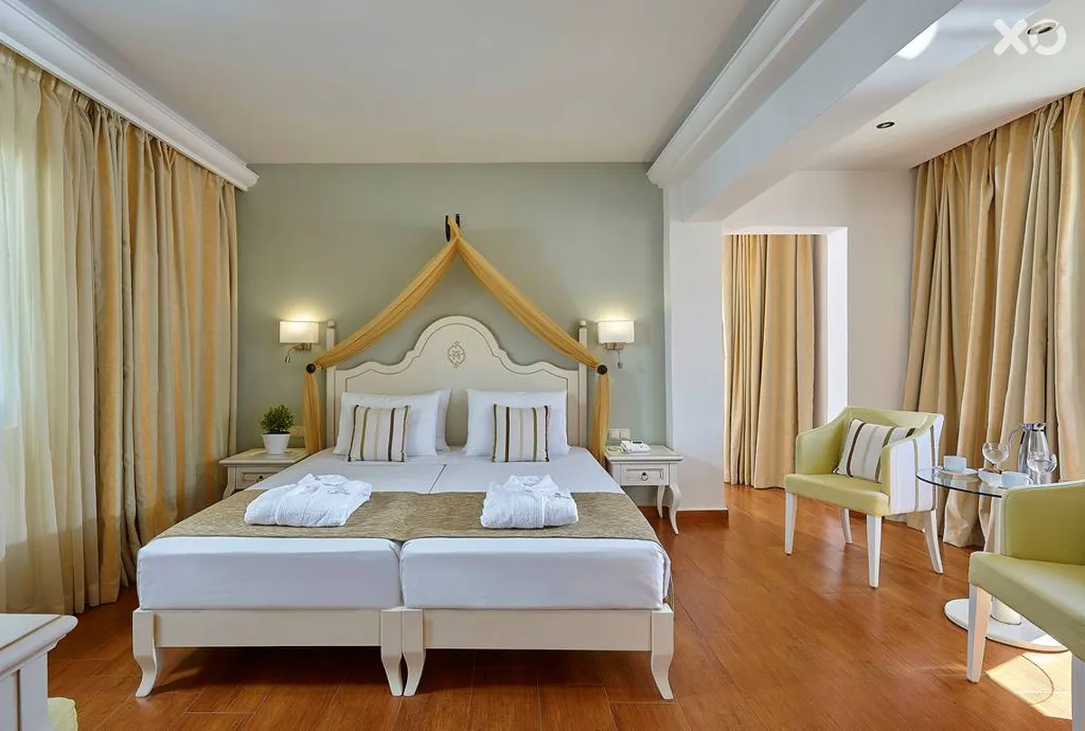 Alexander Beach Hotel & Village