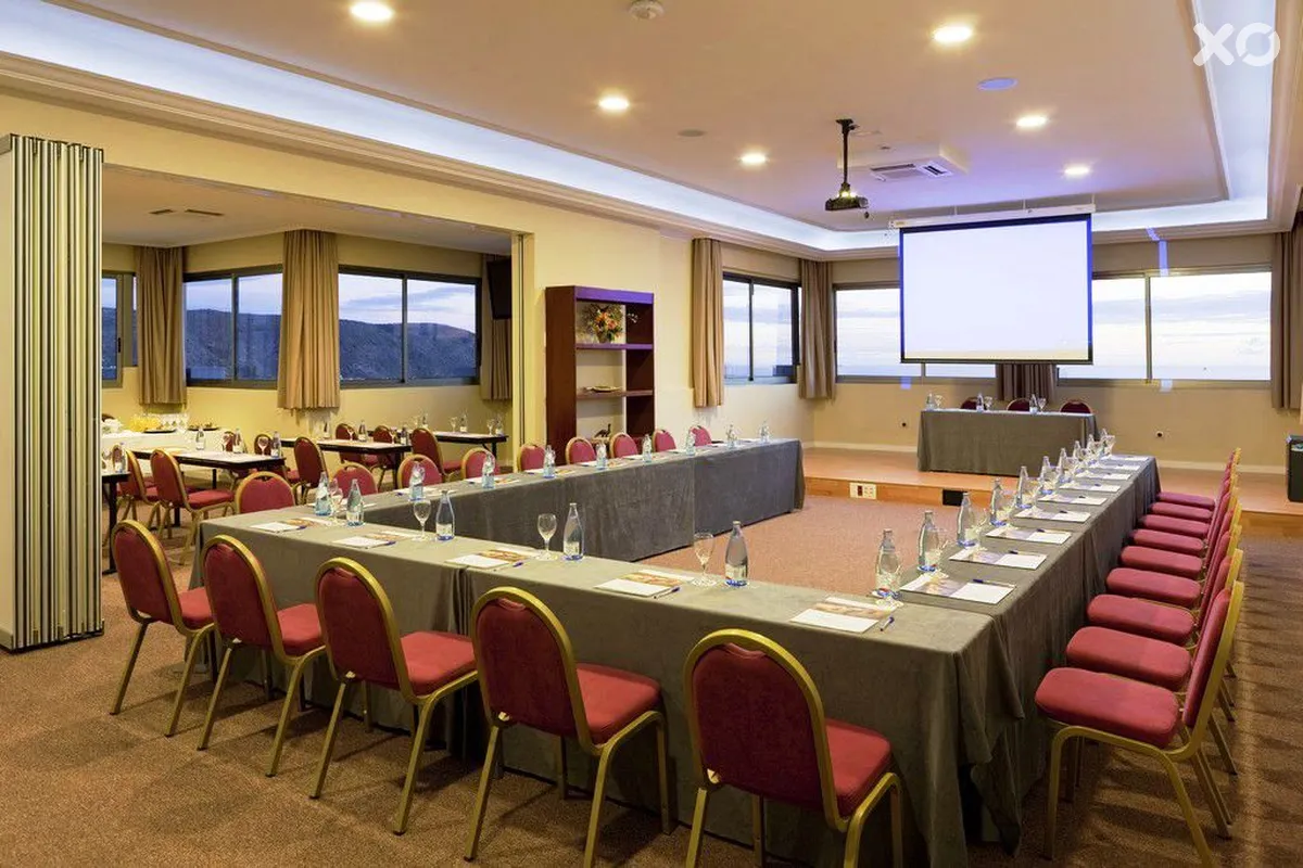 Paradise Park Fun Lifestyle Hotel