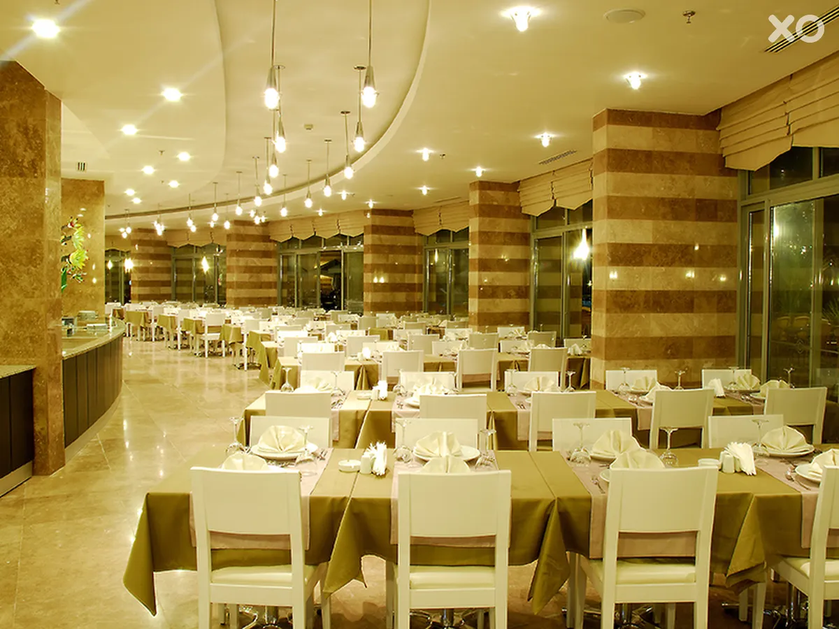 Charisma De Luxe Hotel