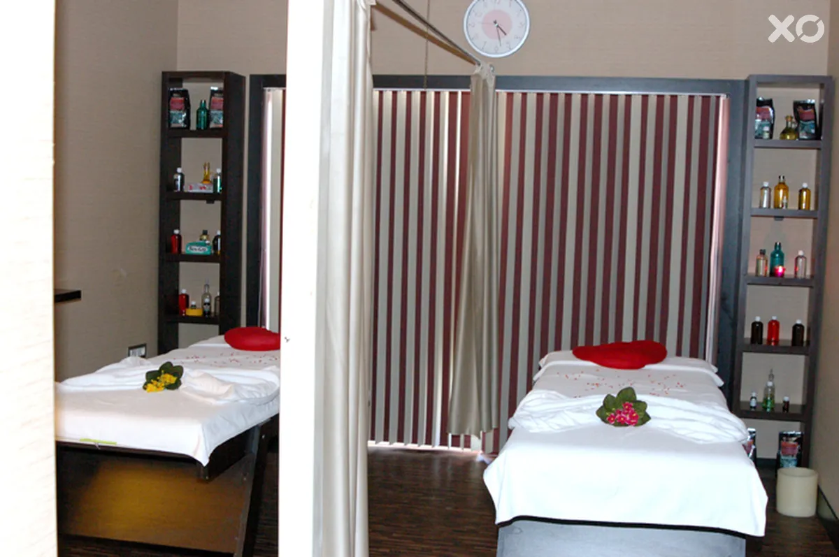 Charisma De Luxe Hotel