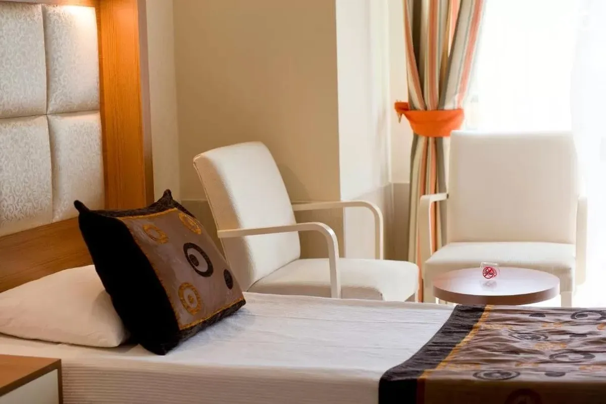 Oz Hotels Incekum Beach Resort