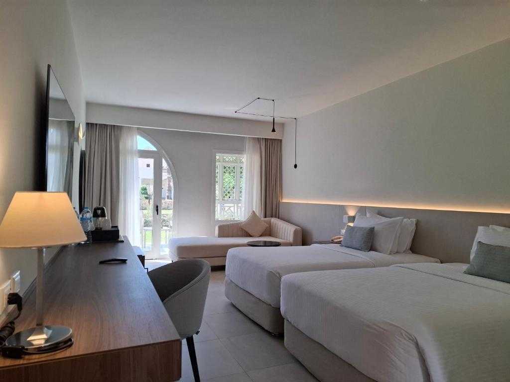 Шарм-ель-Шейх для затишного відпочинку! Піщаний берег, басейни та вечірні прогулянки