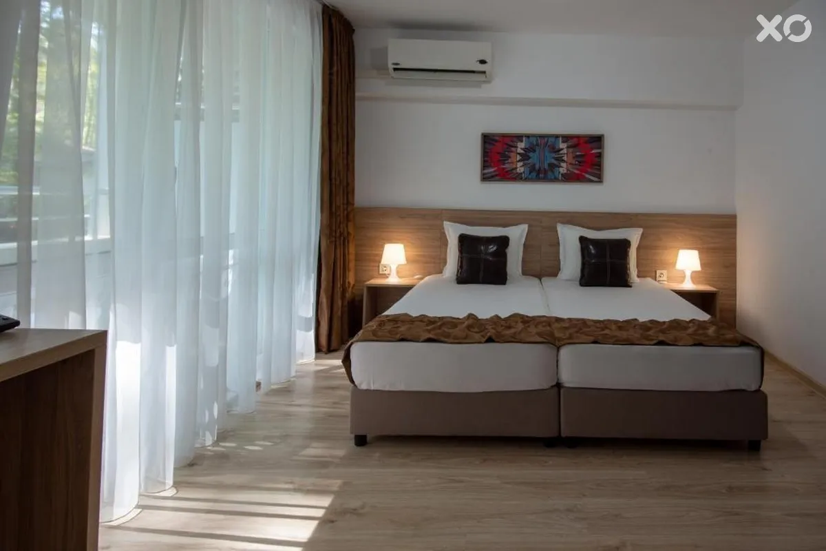 Ariana Hotel Kiten