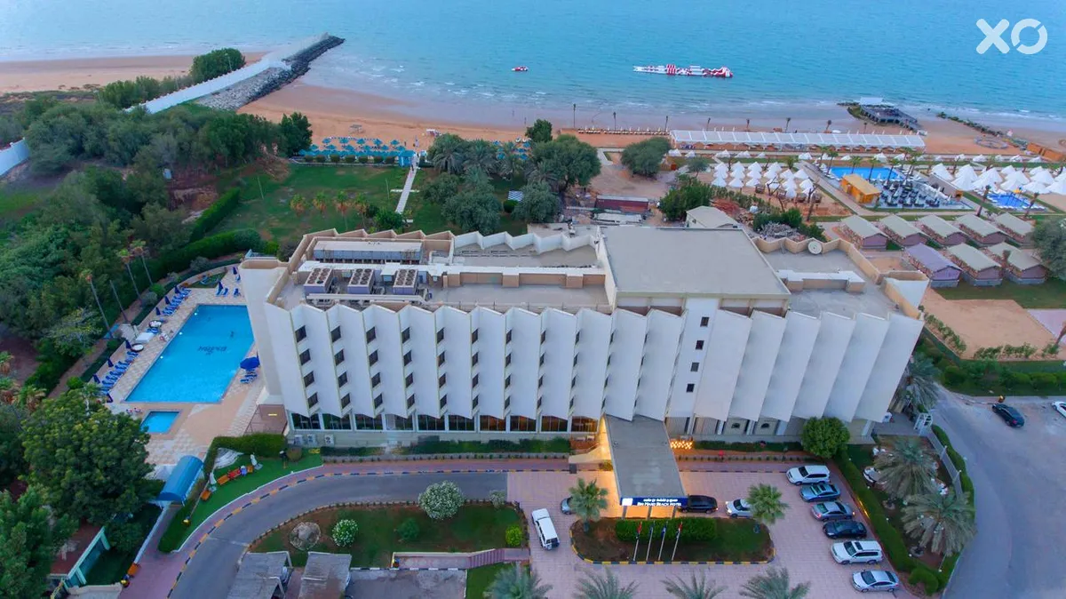 BM Beach Hotel