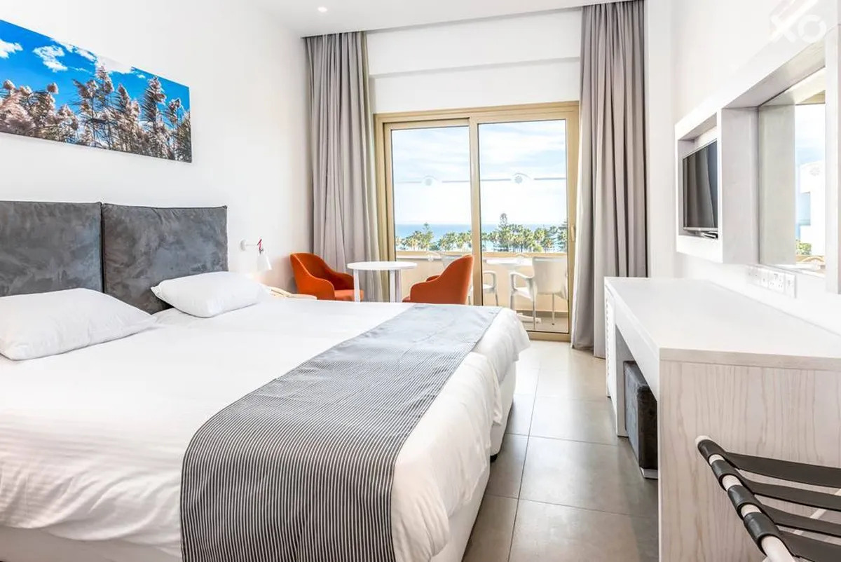 Nissiana Hotel