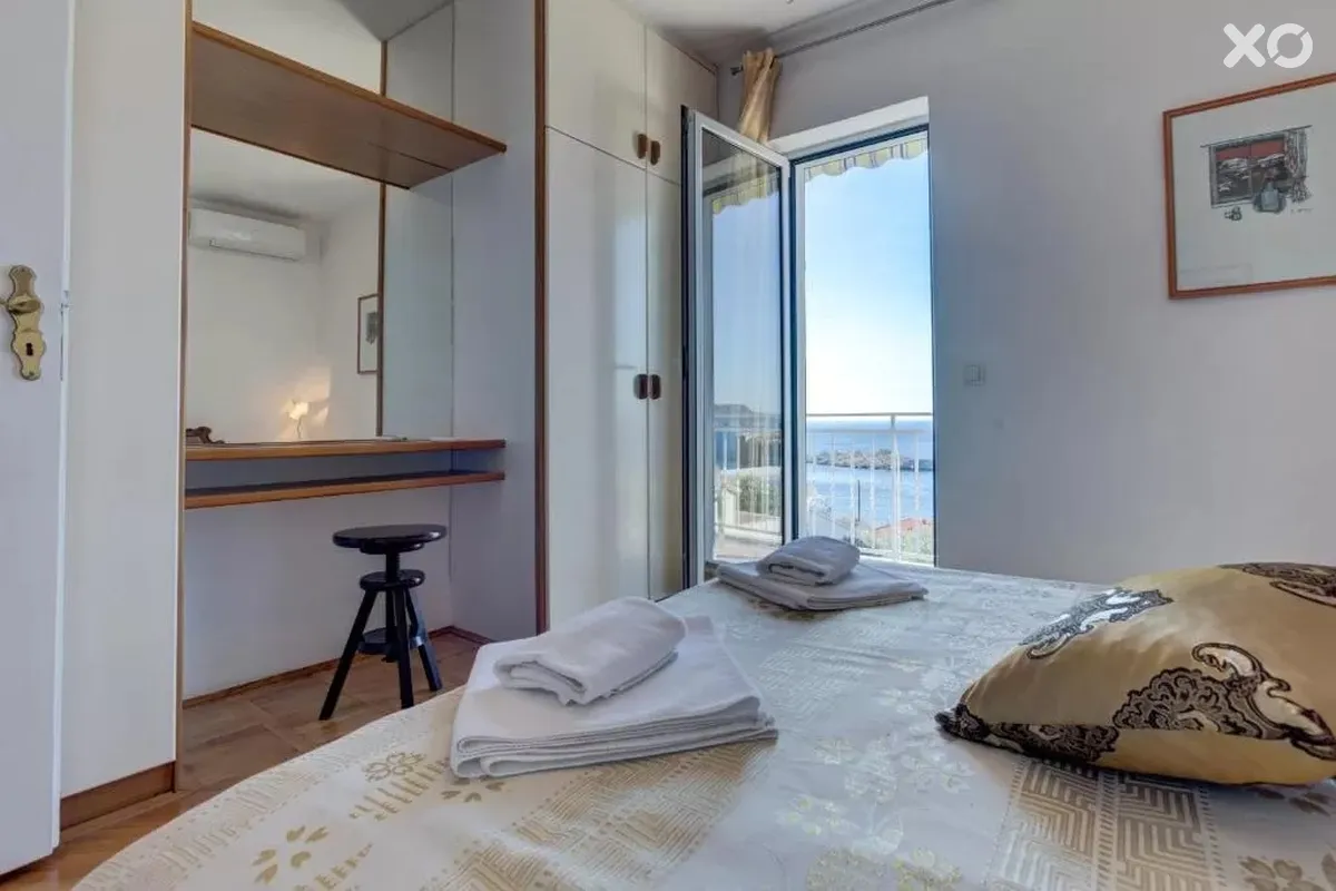 Sun Rose Apartments
