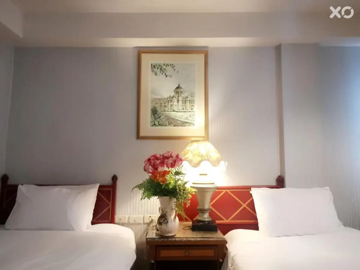 Diamond City Hotel