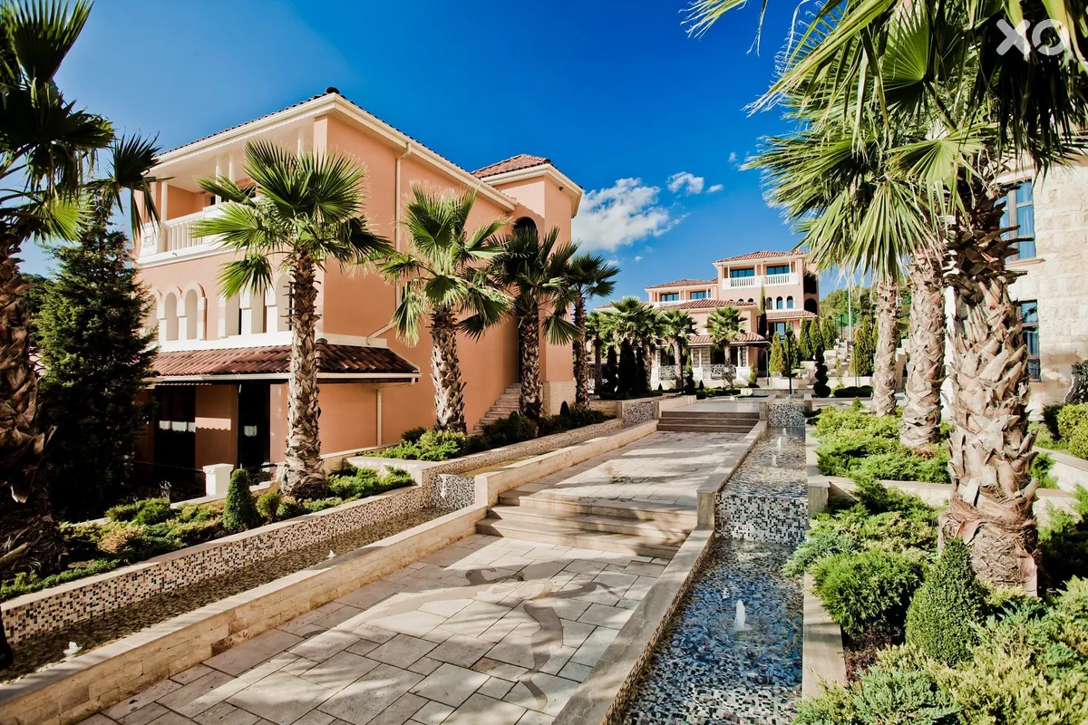 Royal Castle Design & Spa