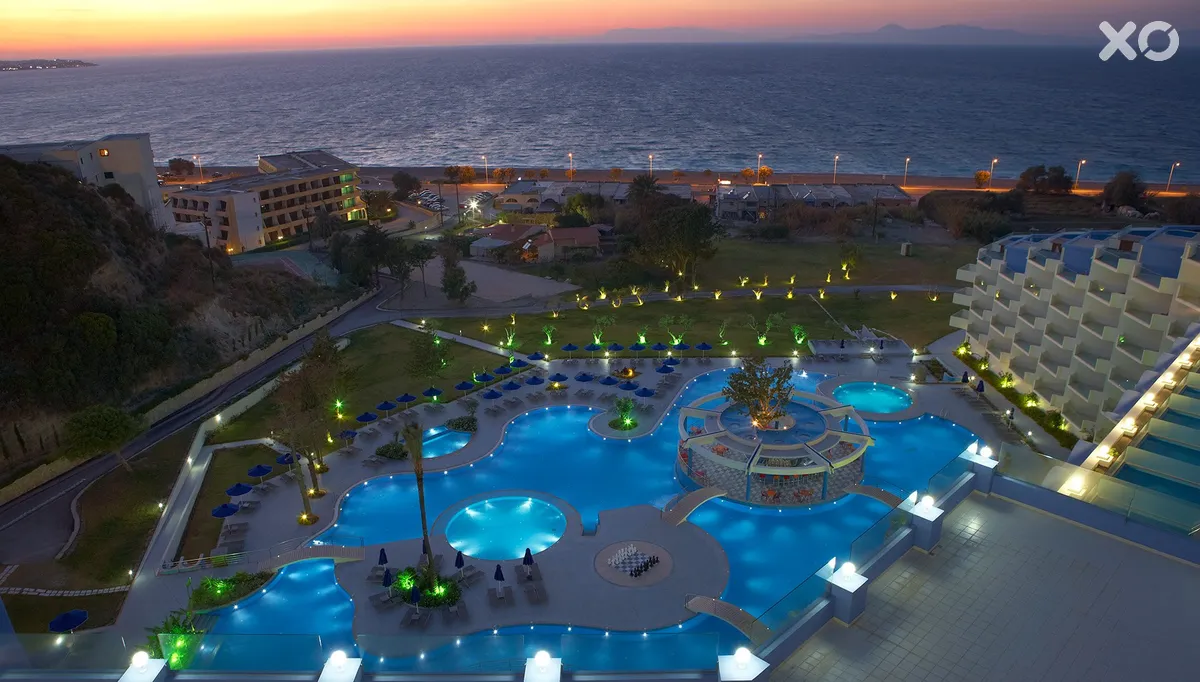 Atrium Platinum Hotel