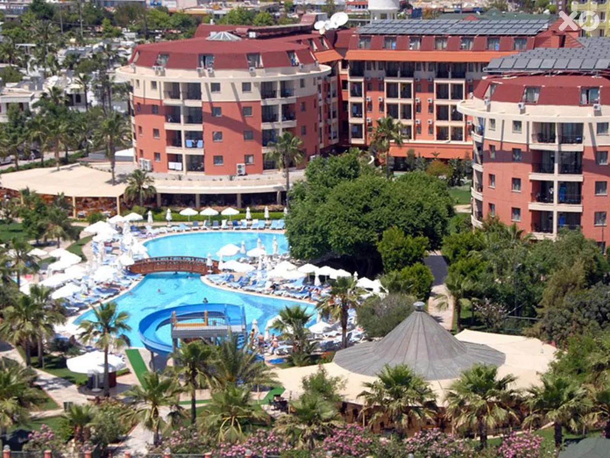 Palmeras Beach Hotel
