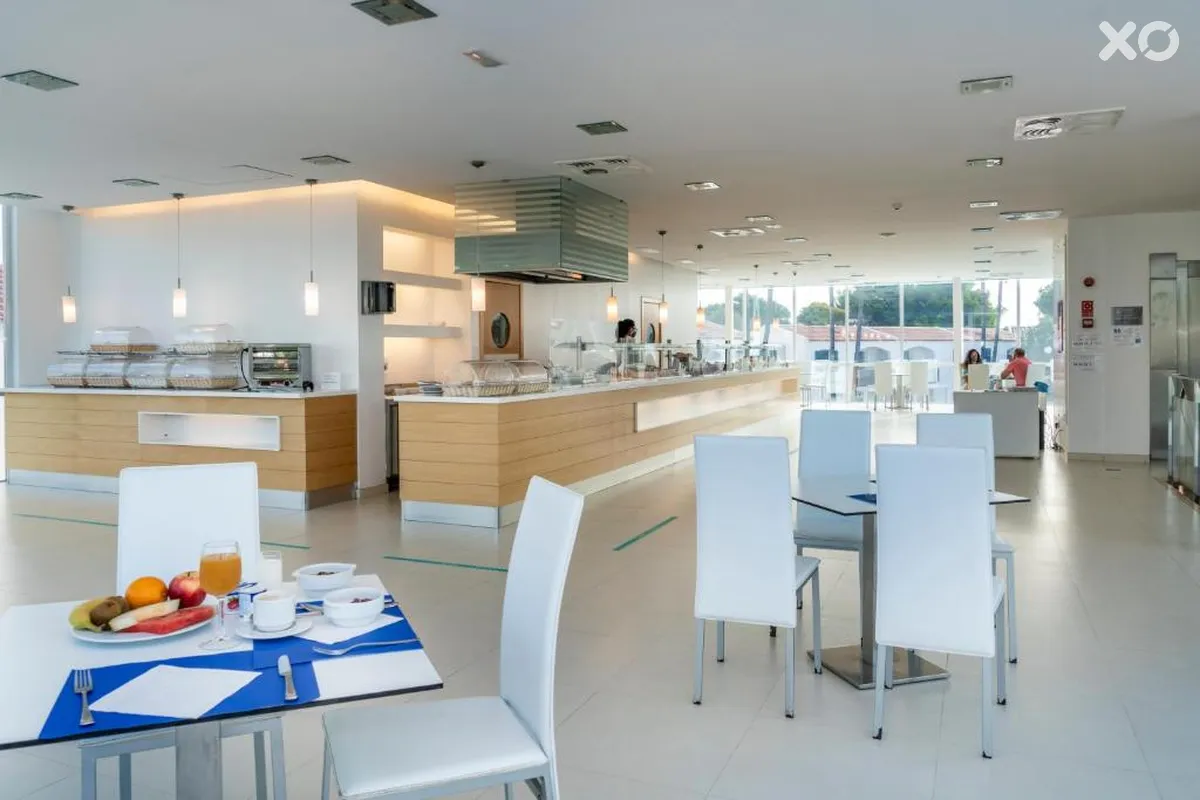Cales de Ponent Apartments