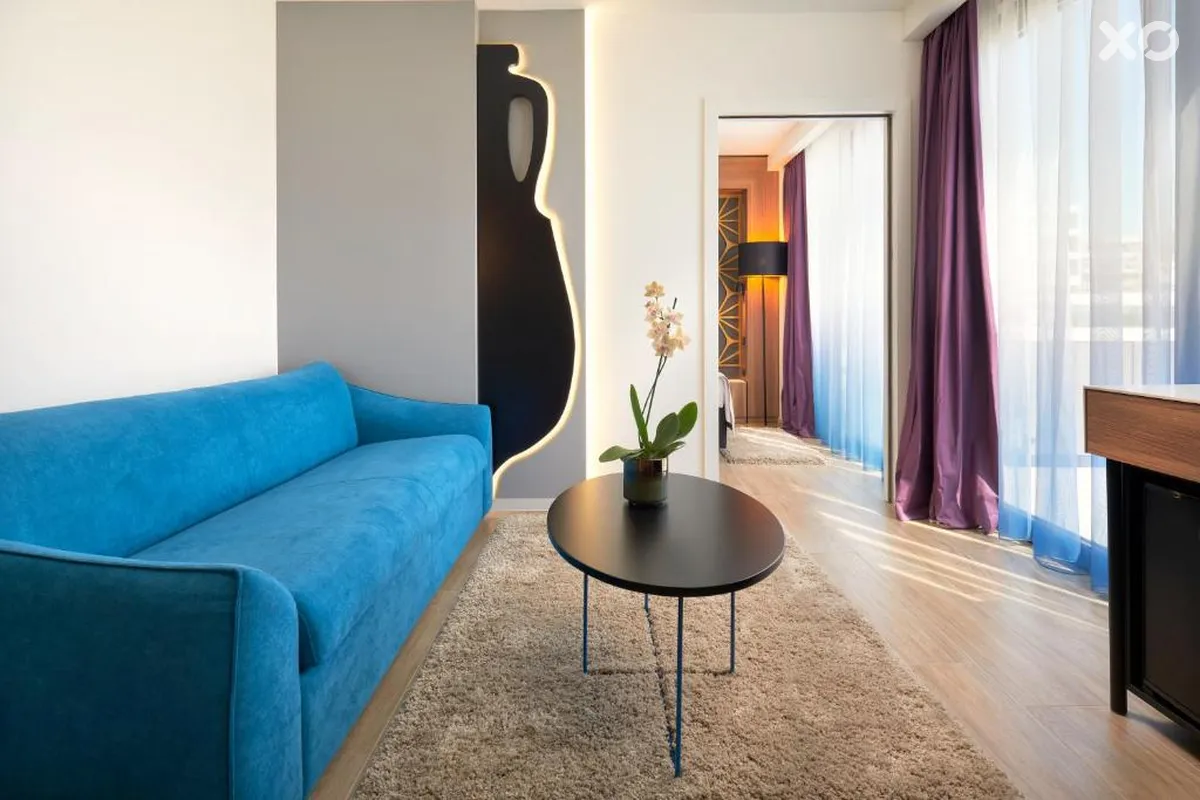 Amphora Hotel