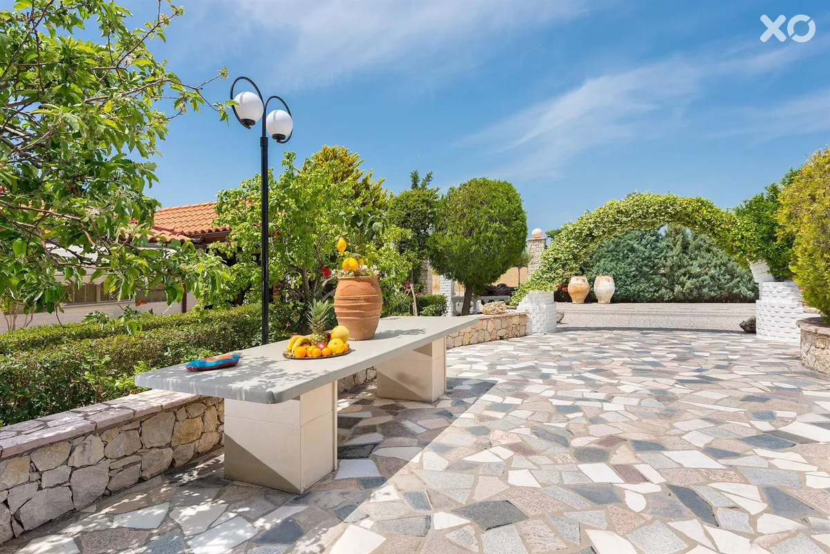 Elefteria Apartments