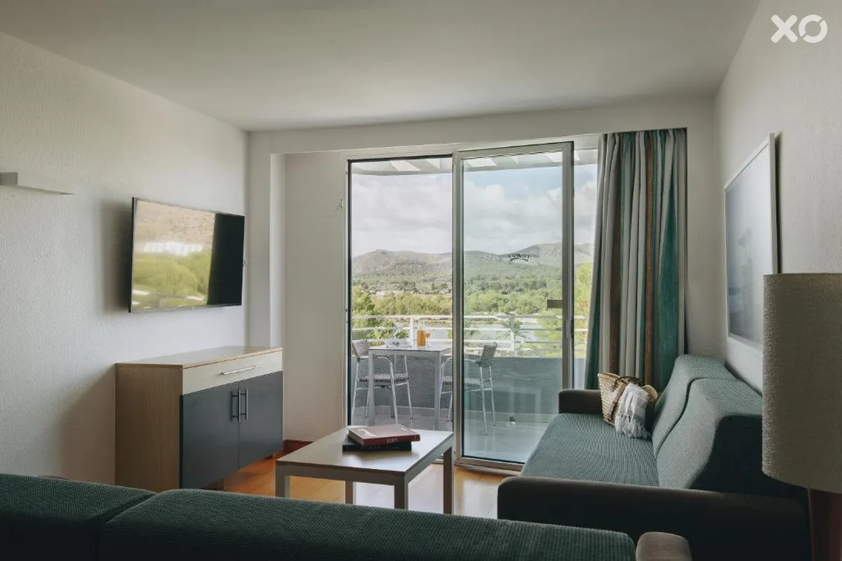 Ivory Playa Hotel