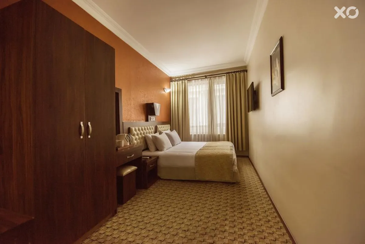 Elan Hotel