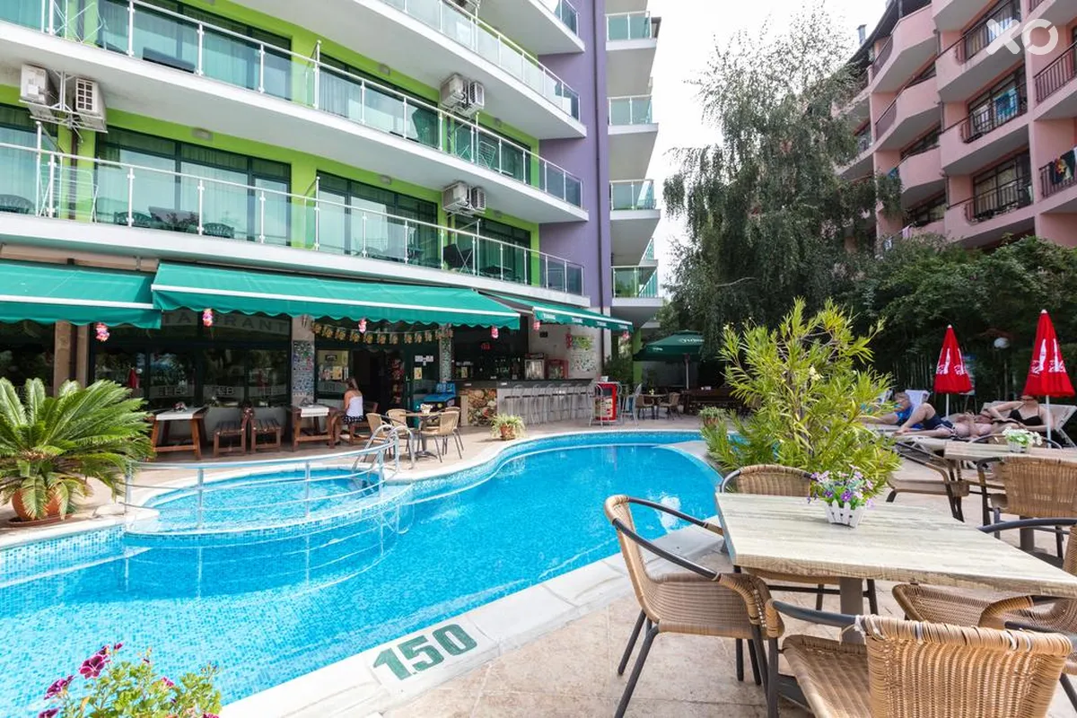 L&B Hotel