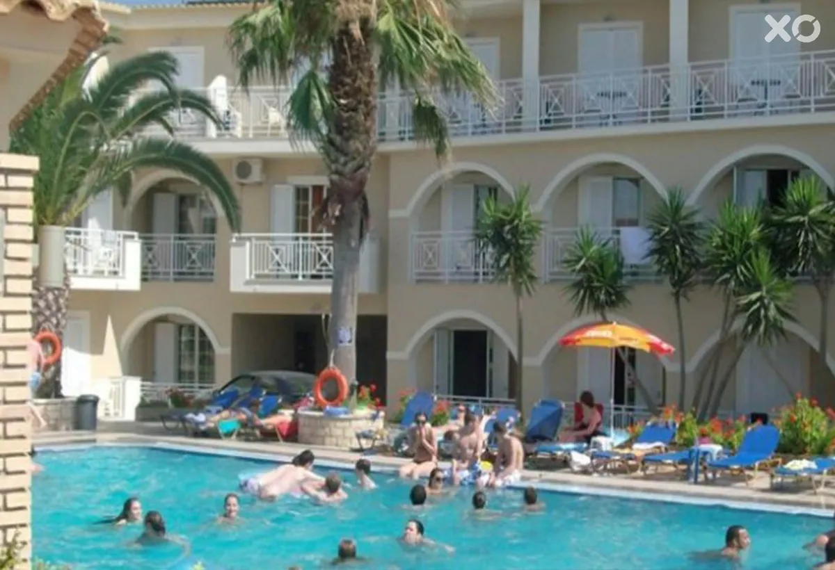 Vivian Hotel