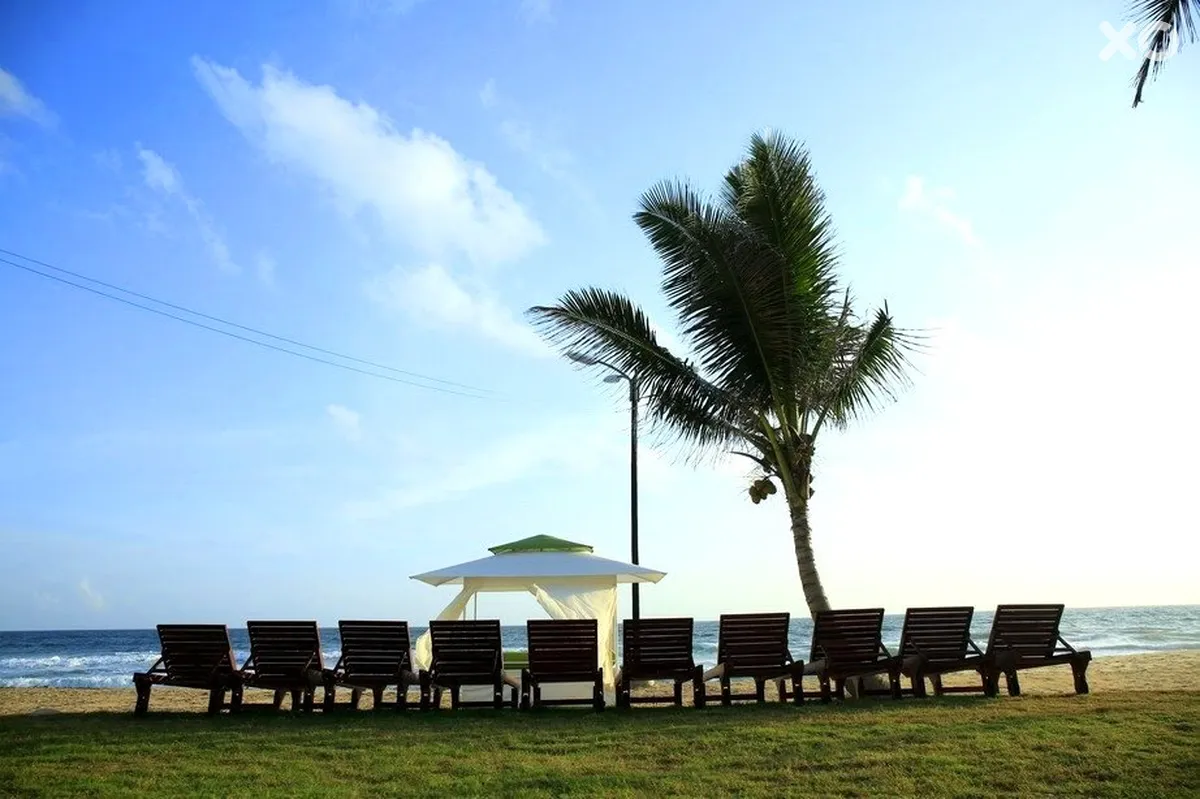 Avenra Beach Hotel