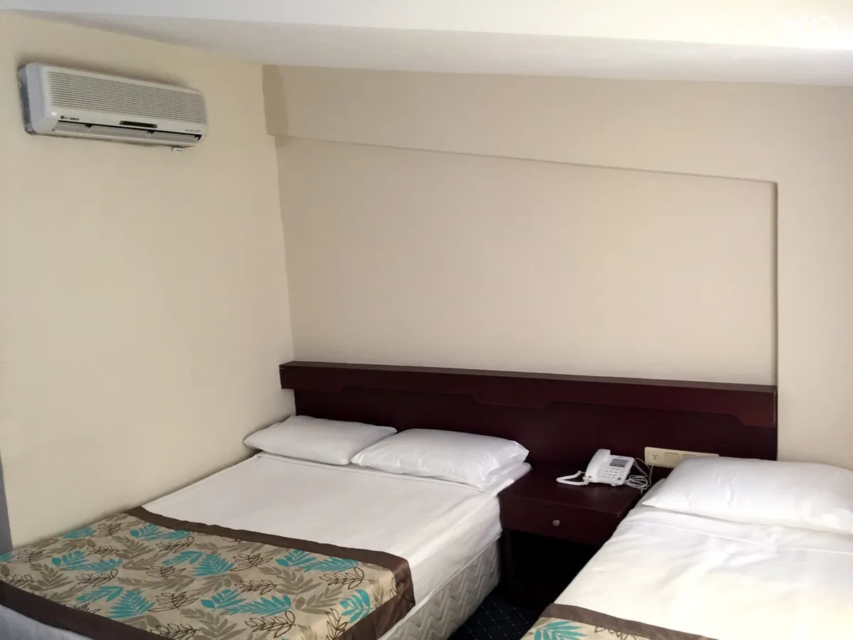 Kaftans Hotel