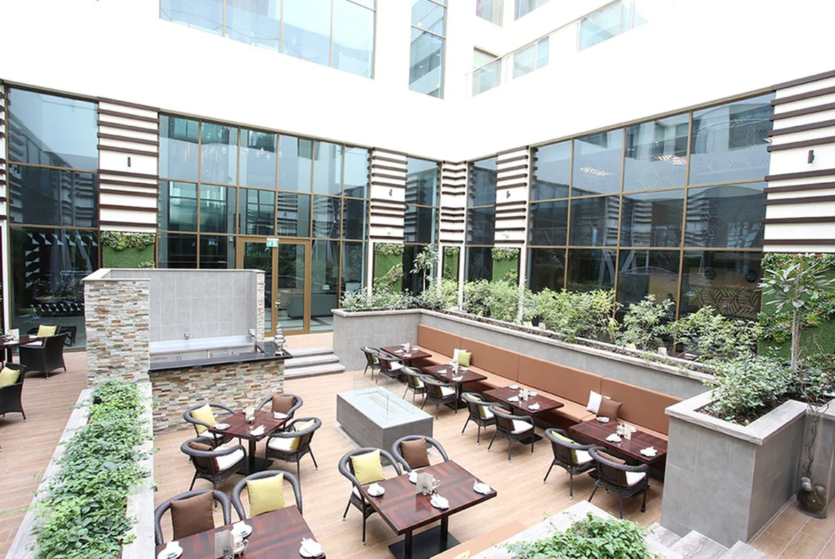 Metropolitan Hotel Dubai
