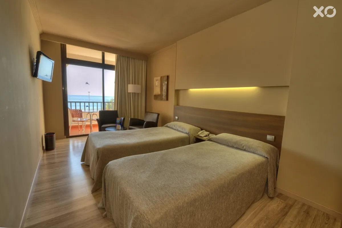 Corallium Beach by Lopesan Hotels