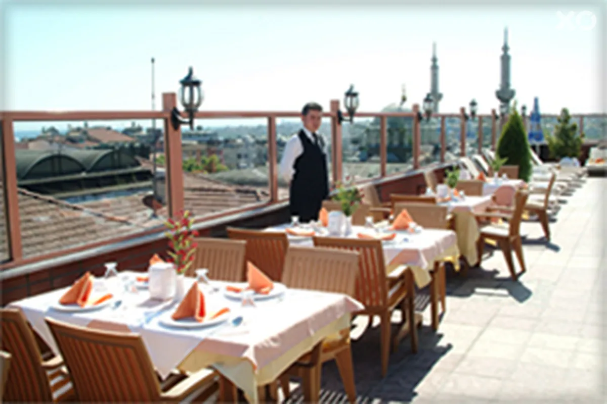 Eyfel Hotel