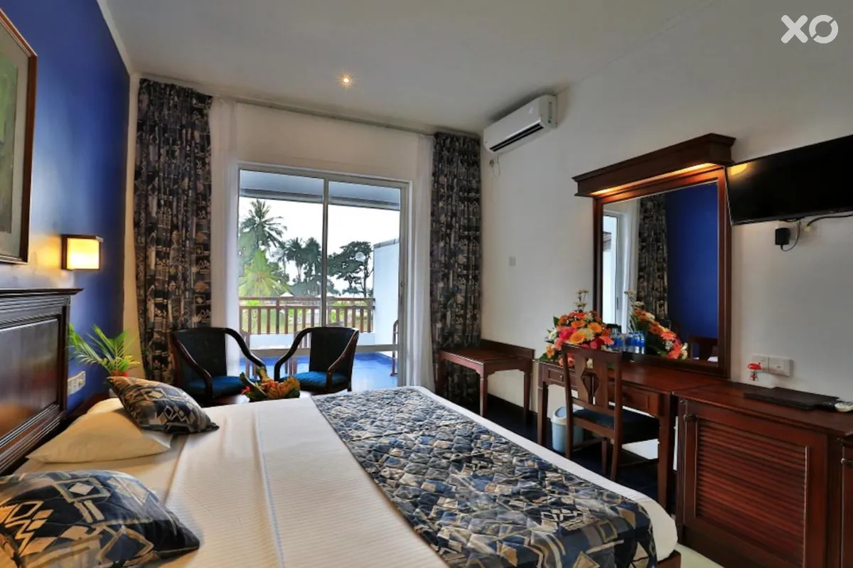 Hibiscus Beach Hotel