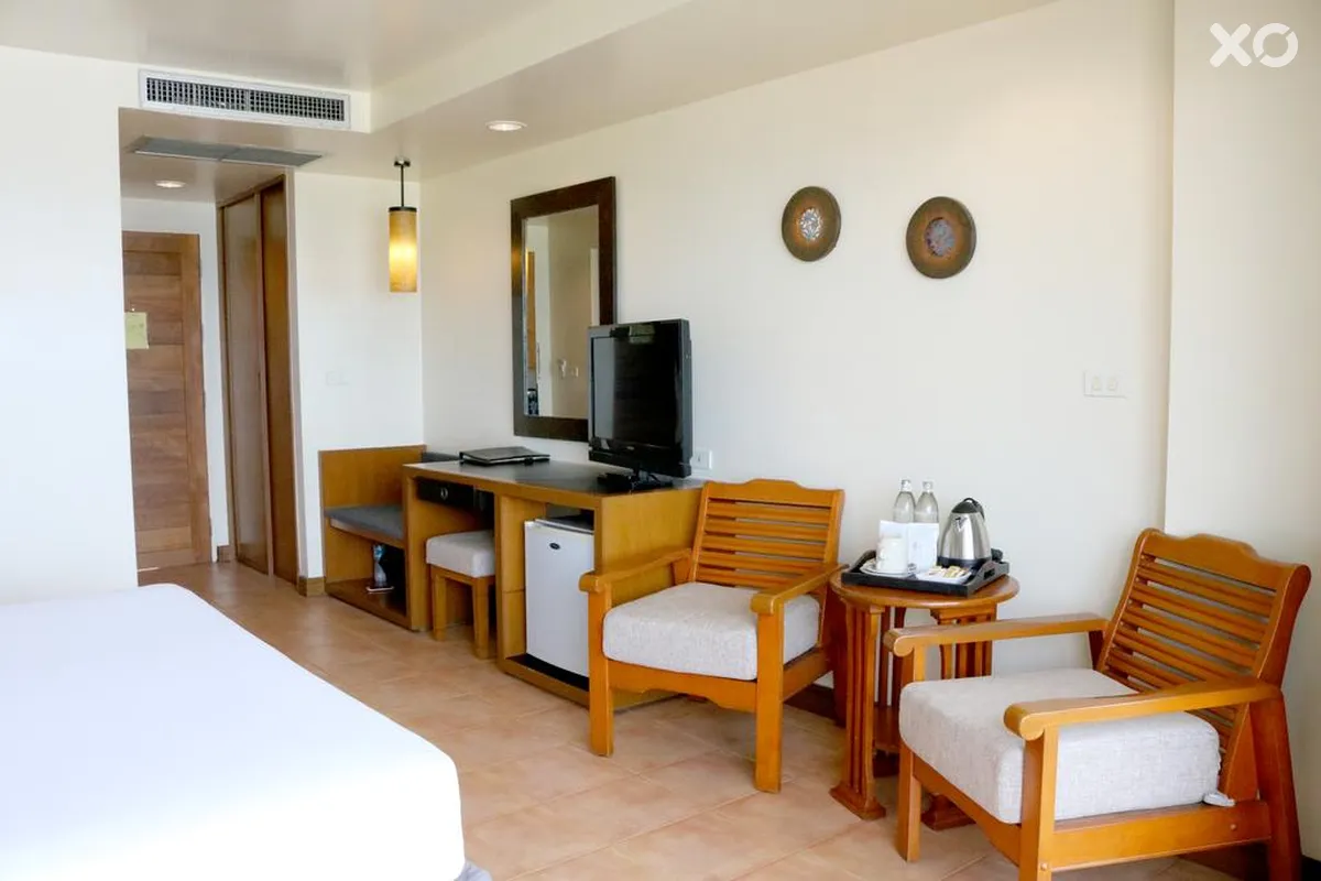 Sunshine Hotel & Residences