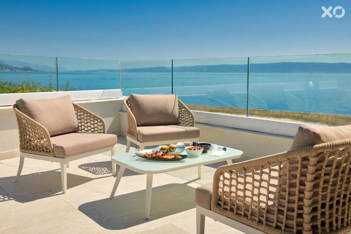 Amphora Hotel