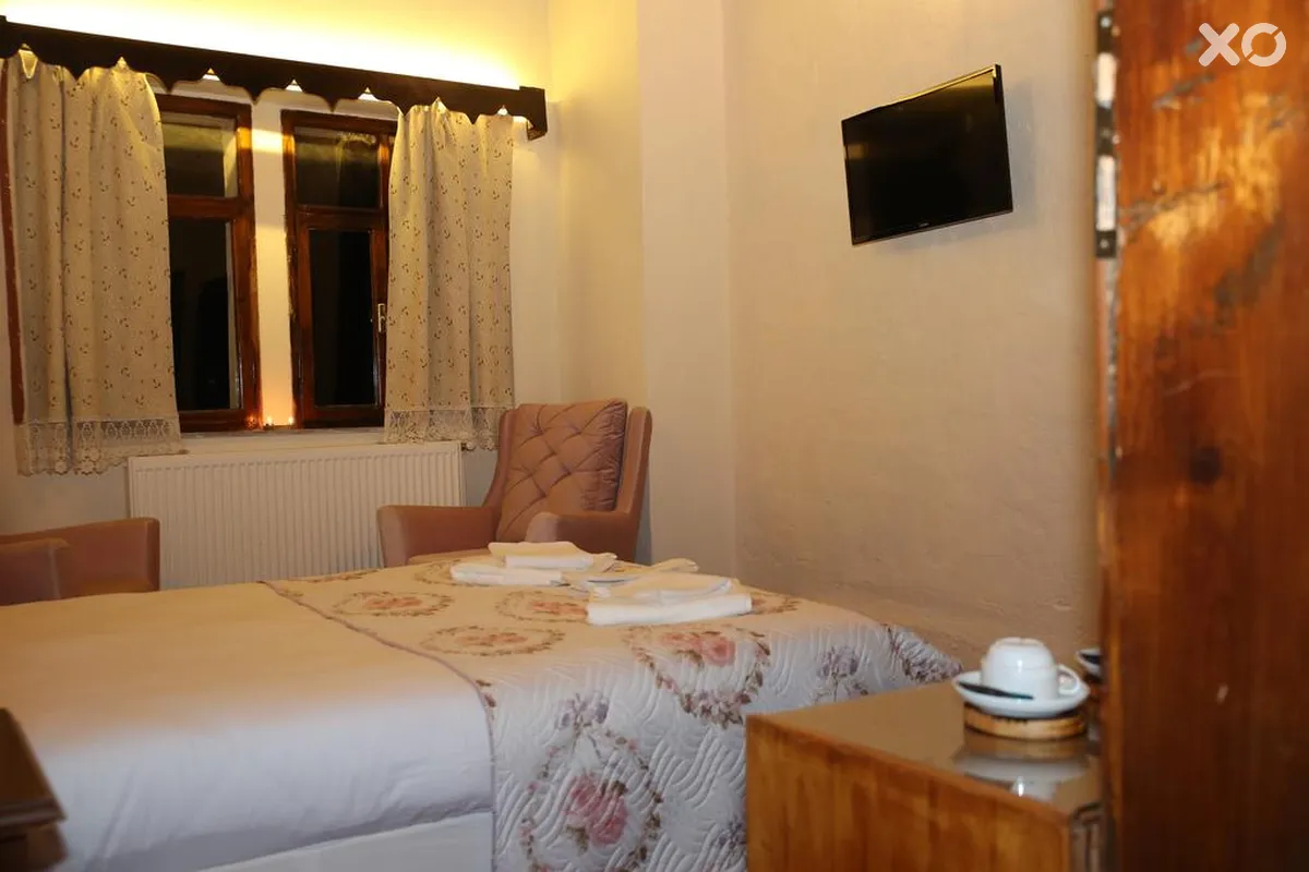 Unicorn Cave Hotel