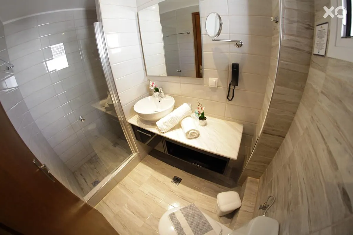 Sarantis Hotel
