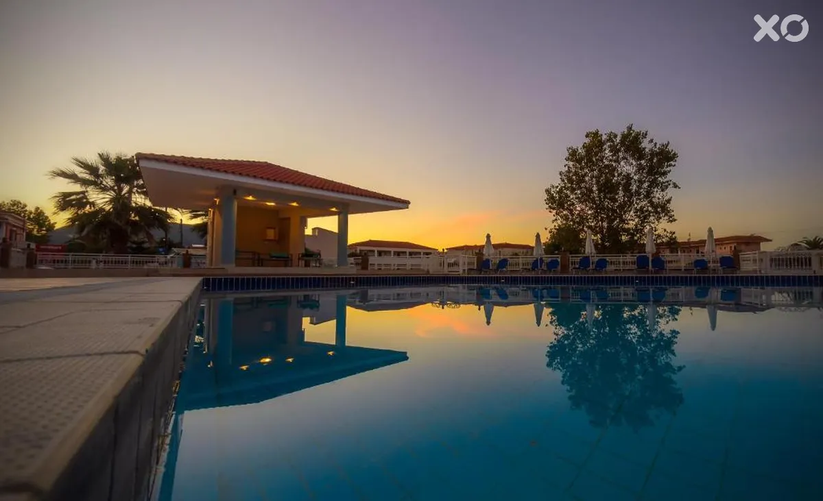 Karras Hotel