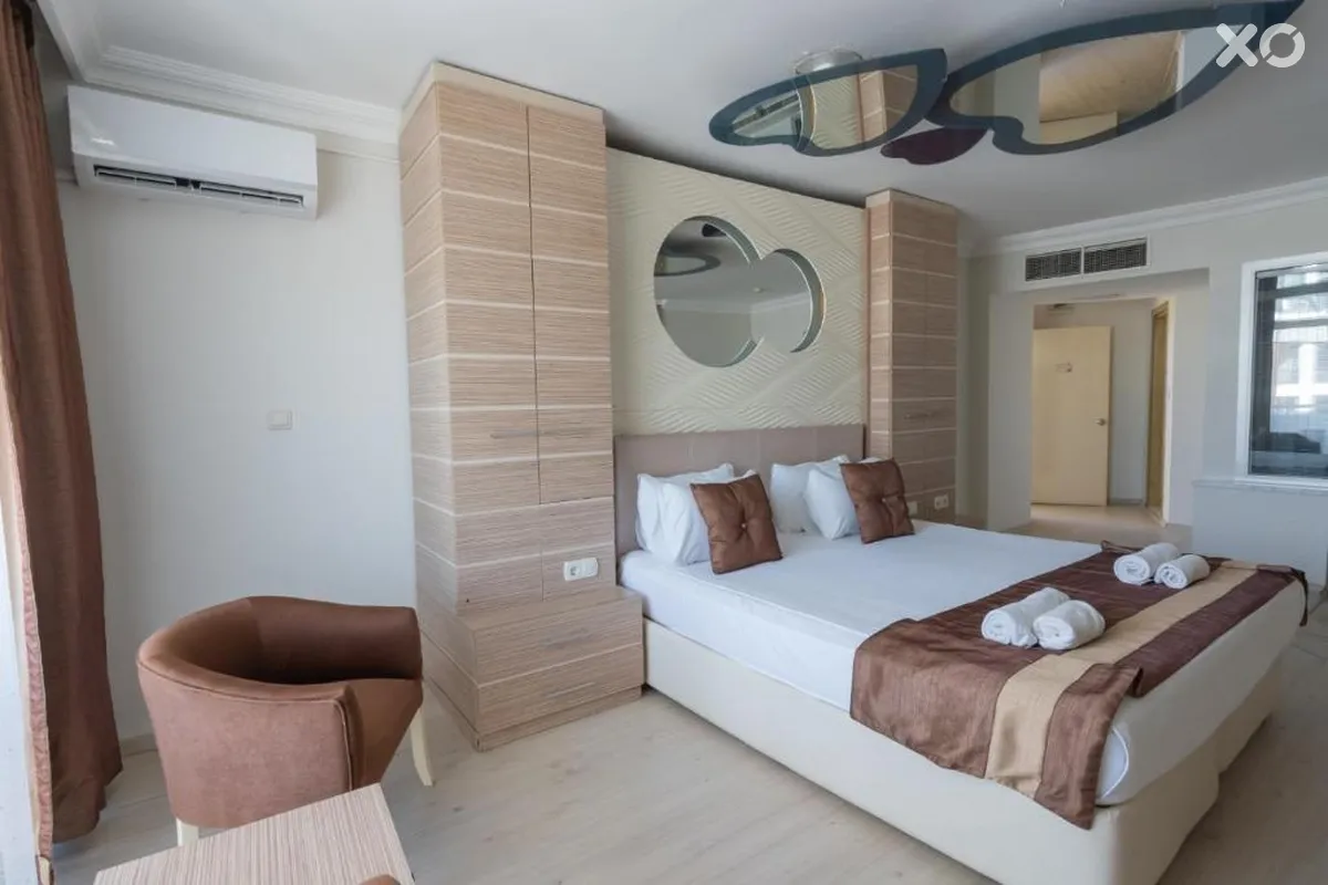 Caprea Hotel