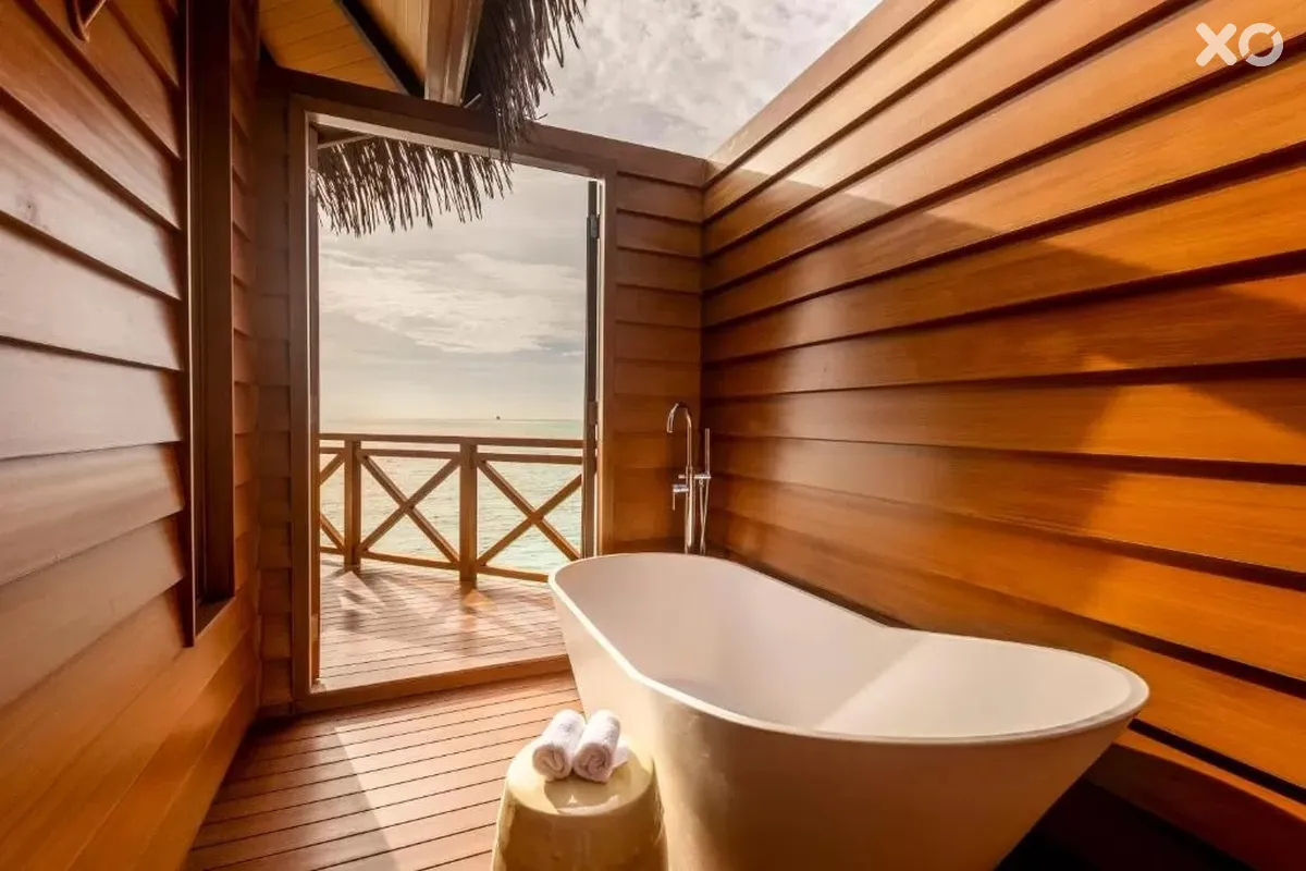 Mercure Maldives Kooddoo Resort