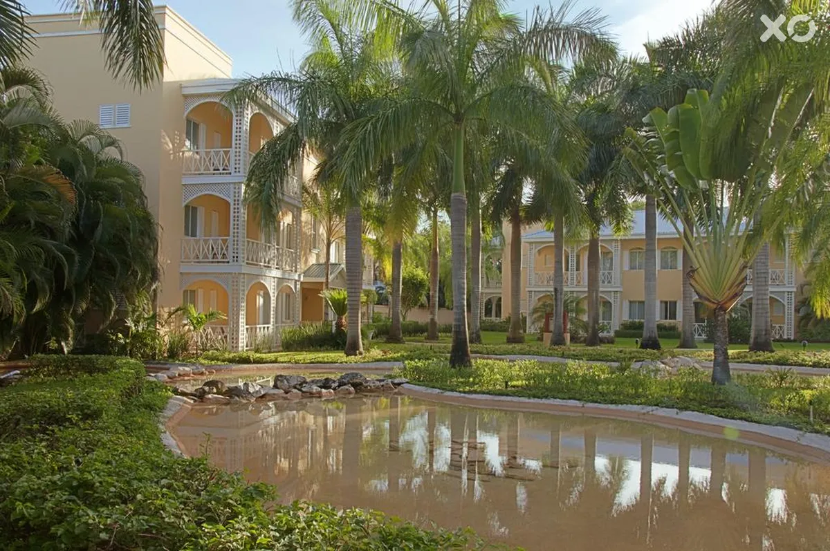 Royal Hideaway Playacar
