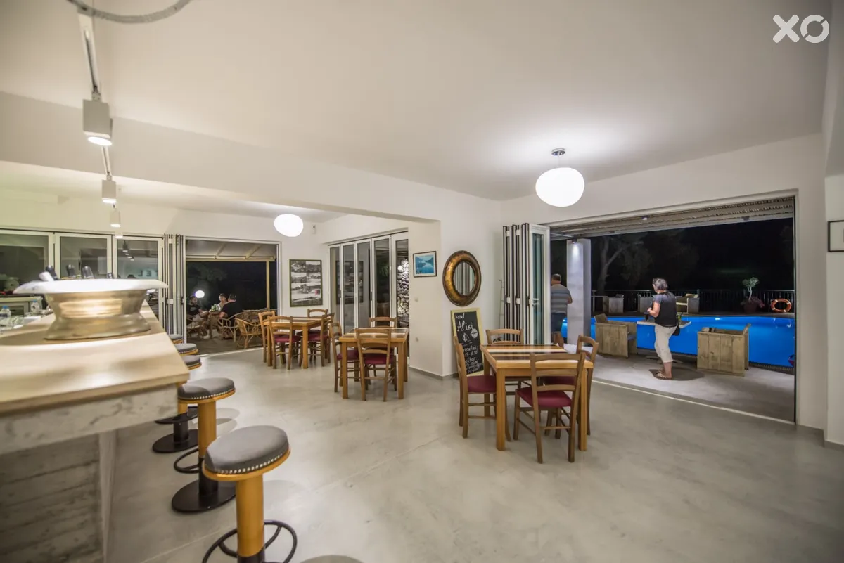 Aliki Hotel