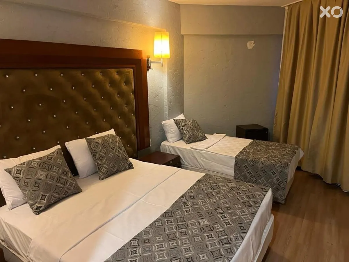 Dionisus Lara Hotel