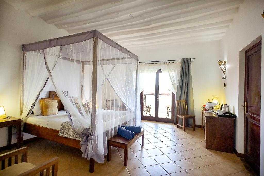 Ківенгва для неквапливих канікул! Пляж неподалік, басейн та балкон із видом на сад