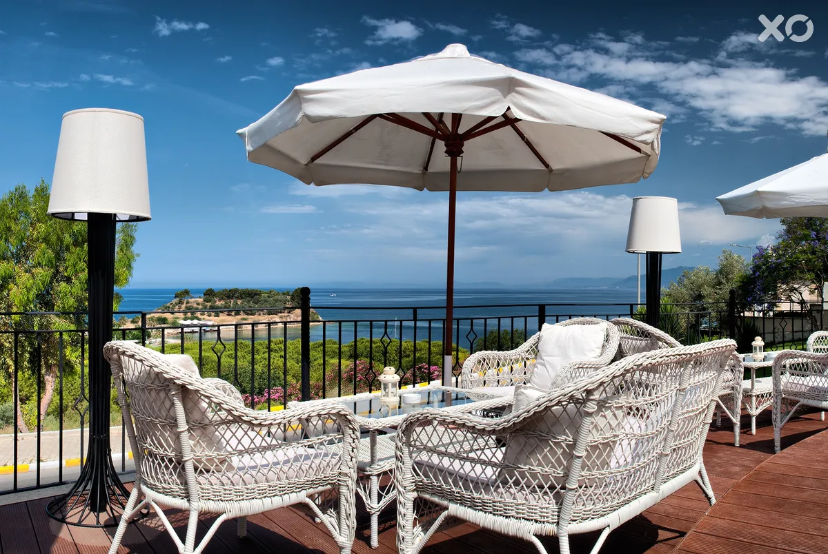 Carina Hotel