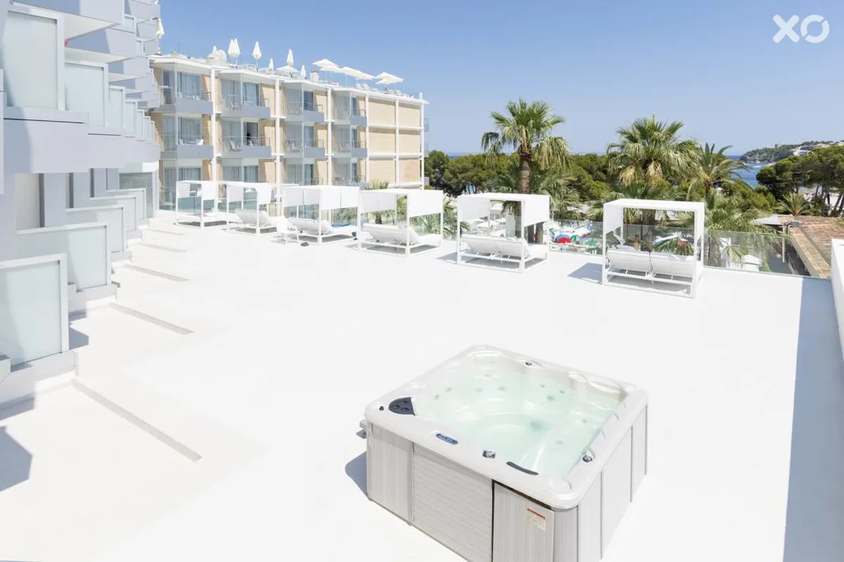 Reverence Mare Hotel
