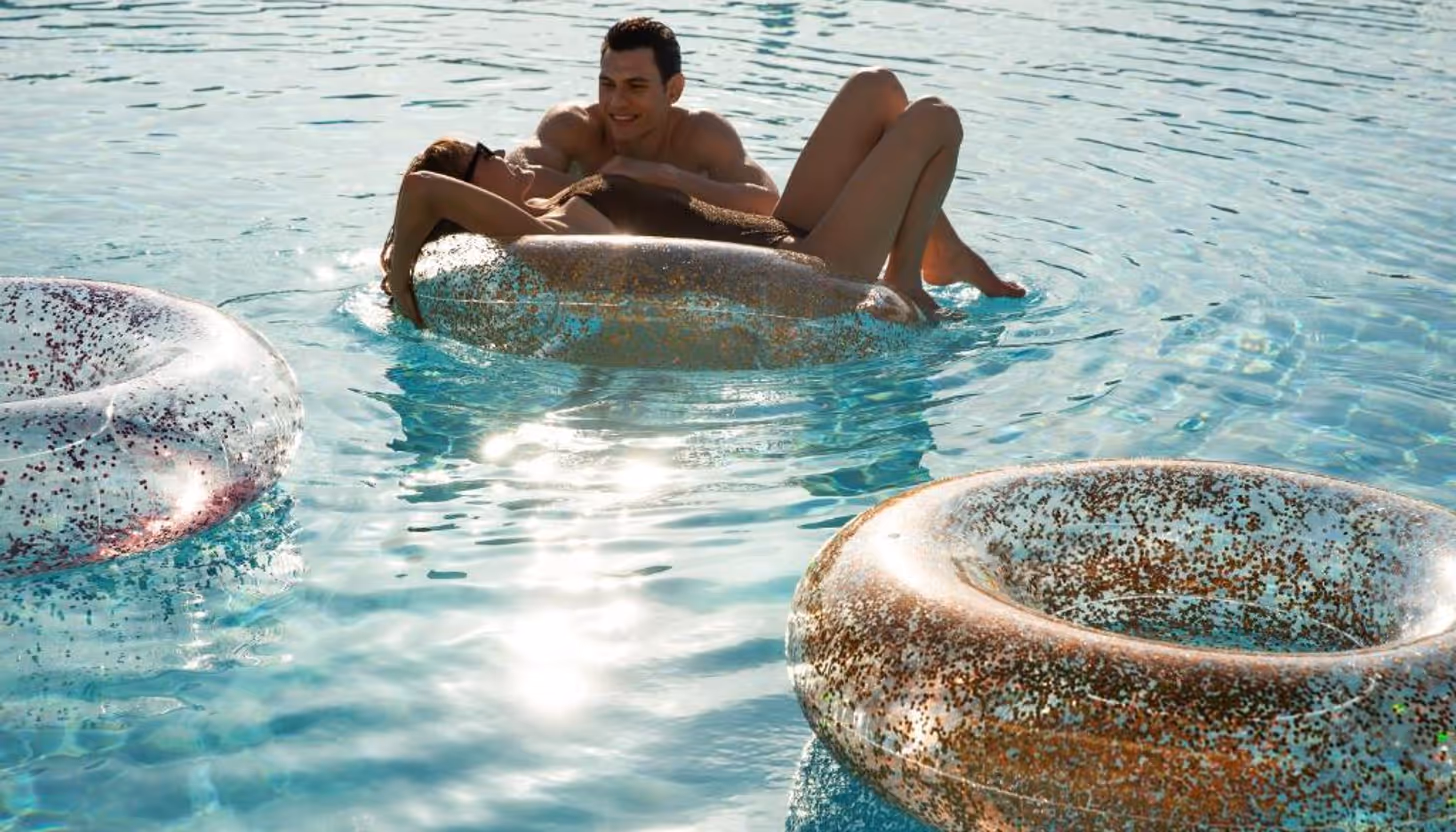 Кассандра для стильного відпочинку! Формат лише для дорослих, спокійний пляж і вечірні коктейлі