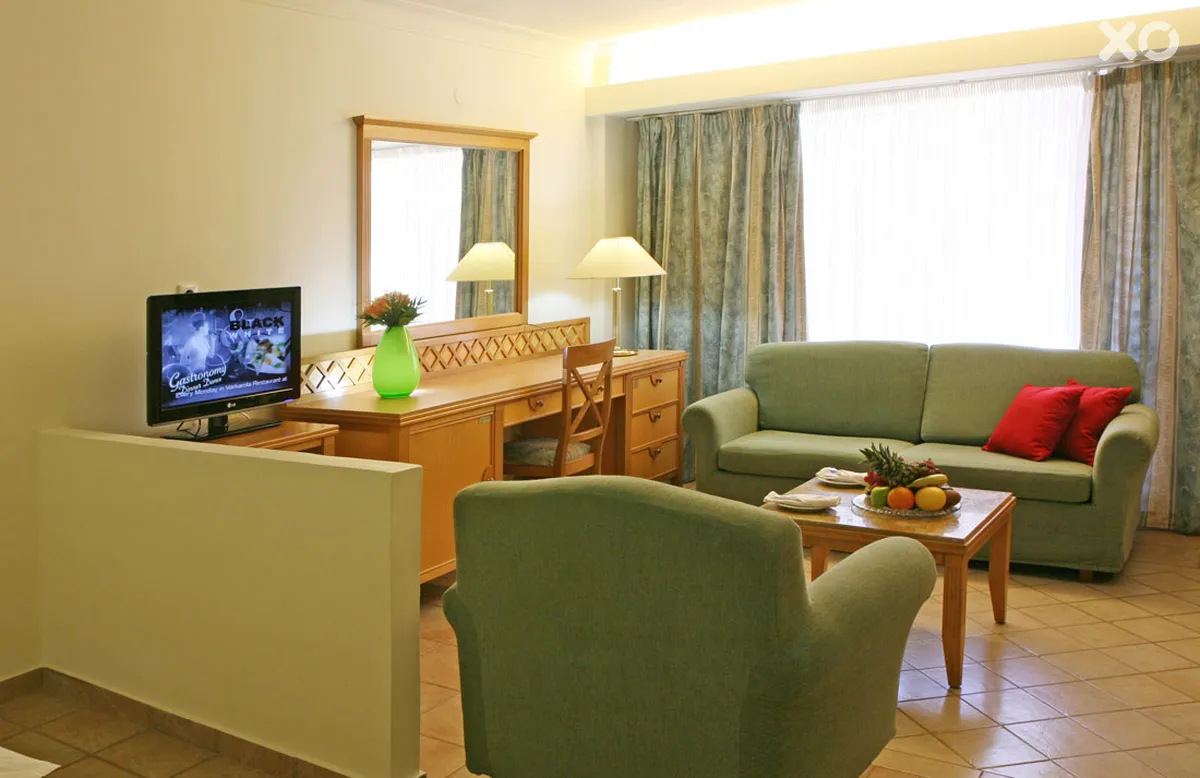Rhodes Bay Hotel & Spa